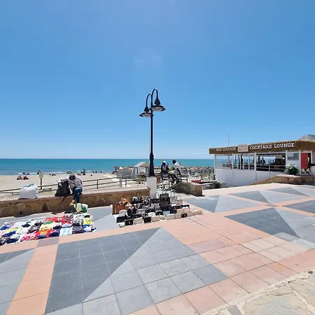 Apartamento Tinoko In La Carihuela *