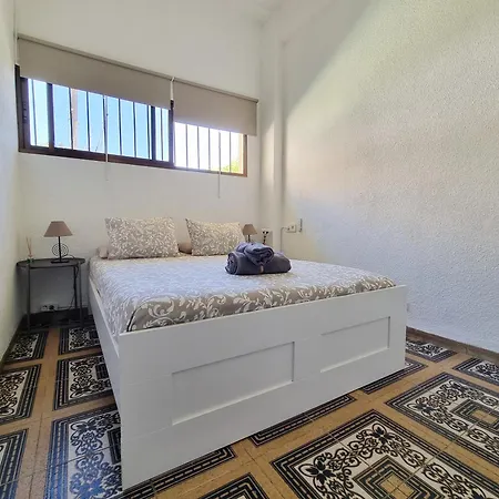 Tinoko In La Carihuela Apartment Torremolinos
